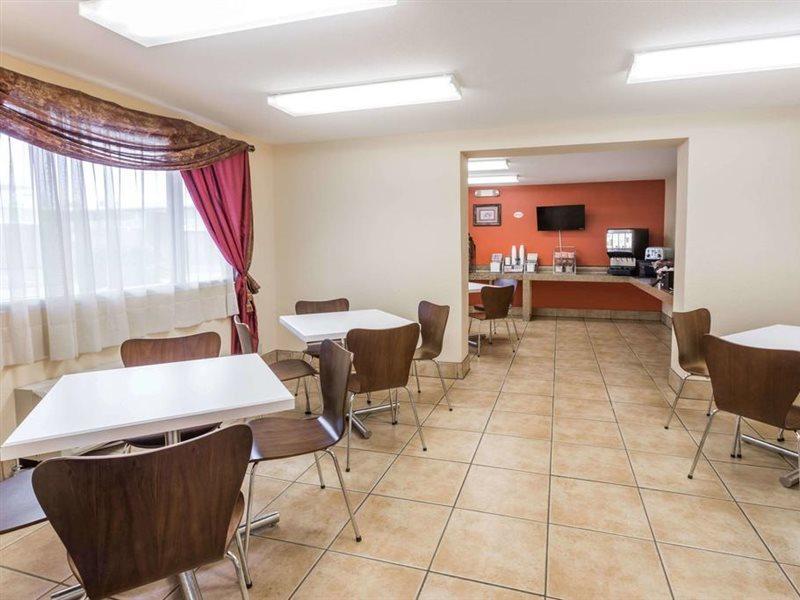Мотель Super 8 By Wyndham Baton Rouge/I-10 Prairieville Экстерьер фото